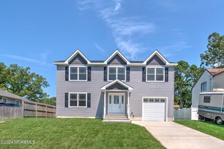 706 Pensacola Rd, Forked River, NJ 08731