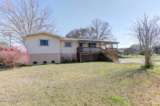 702 N Severin St, Erath, LA 70533