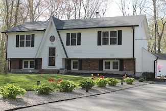232 Main St, Hebron, CT 06248