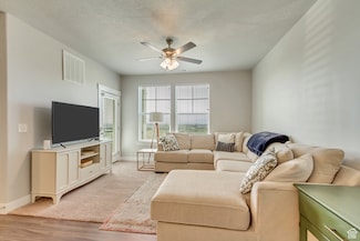 927 W Coral Charm Way Unit M202, Saratoga Springs, UT 84045