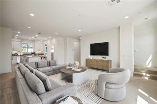 125 Mongoose, Irvine, CA 92618