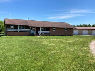 33542 Wolf Hill Rd, McArthur, OH 45651