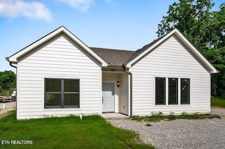 363 S Walnut Ave, Cookeville, TN 38501