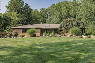 29856 Bolingbrook Rd, Cleveland, OH 44124