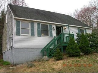 7 Reed Hill Rd, Wales, MA 01081