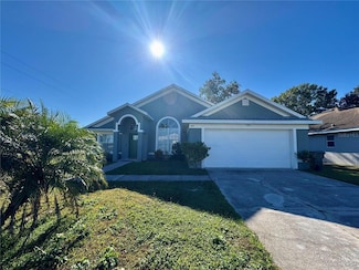 402 Lark Ct, Kissimmee, FL 34759