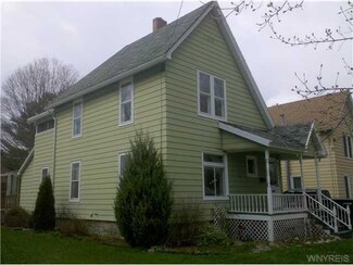 79 Center St, Warsaw, NY 14569