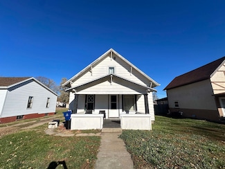 808 State St, Creighton, NE 68729