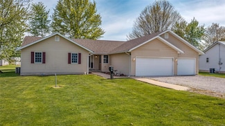 614 Calcari St, Gillespie, IL 62033