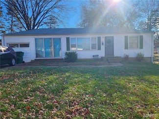 1026 Bakewell Dr, Saint Louis, MO 63137