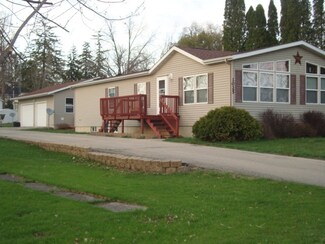 1025 W Cherry St, Lancaster, WI 53813