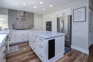 110 S Bayberry Ct, Anaheim, CA 92807