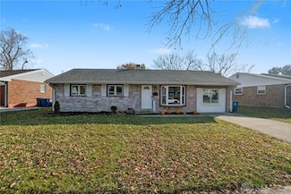 946 N Westedge Dr, Tipp City, OH 45371