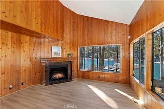 27721 Peninsula Dr, Lake Arrowhead, CA 92352