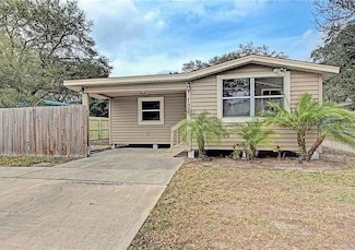 107 6th St NE, Largo, FL 33770