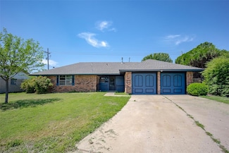 1906 NW 66th Cir, Lawton, OK 73505