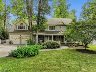 21 Spring St, Chatham, NJ 07928