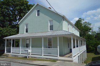 45 Middle St, Taneytown, MD 21787