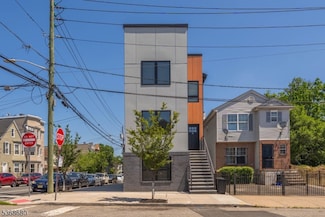 70 19th Ave, Newark, NJ 07103