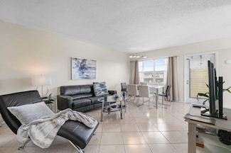 281 Fanshaw Way Unit G, Boca Raton, FL 33434