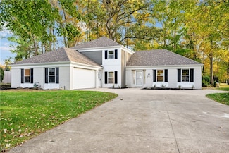 20121 Driftwood Ct, Strongsville, OH 44149