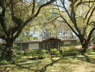 3926 Old Canton Ln, Jackson, MS 39206