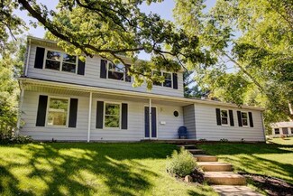 221 Island Dr, Madison, WI 53705