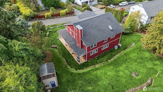 2372 Douglas Dr NE, Bainbridge Island, WA 98110