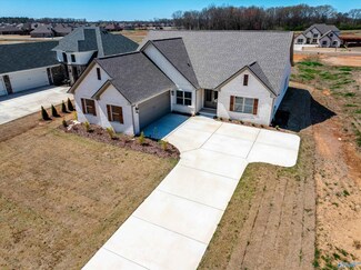 17677 Carillon Dr, Athens, AL 35611