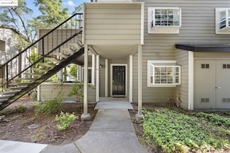 520 Canyon Oaks Dr Unit D, Oakland, CA 94605