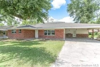 921 Cherryhill St, Lake Charles, LA 70607