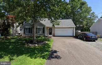1074 Buccaneer Ln, Manahawkin, NJ 08050