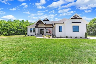 821 Eve Orchid Dr, Greenwood, MO 64034