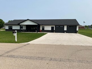 110 W 6th St, Wall Lake, IA 51466