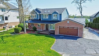 551 Maloney Ave, Oxford, MI 48371
