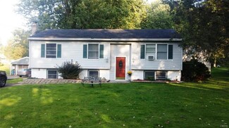 50 Spring St, Phoenix, NY 13135