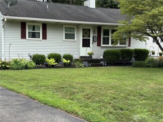 527 S Stadium Dr, Xenia, OH 45385