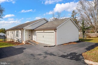 114 Gladys Ave, Halethorpe, MD 21227