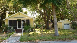 5529 Lake St, Mount Dora, FL 32757