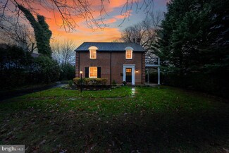 11 Barleycone Ln, Bryn Mawr, PA 19010