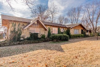 8304 E Blackwell St, Claremore, OK 74019