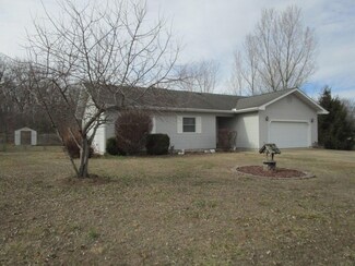 1206 Deer Park Ln, Mountain View, MO 65548