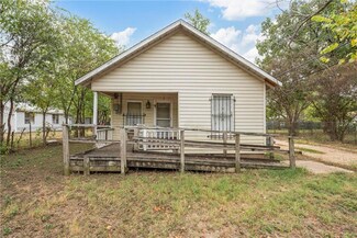2207 Behrens Cir, Waco, TX 76705