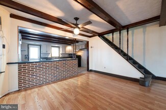 204 N 2nd St, Darby, PA 19023