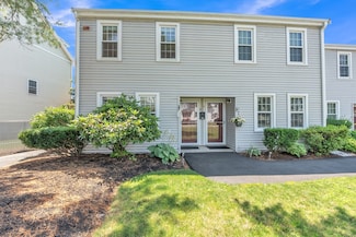 52 Warren St Unit 1, Peabody, MA 01960