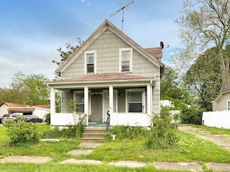 642 F St, Lorain, OH 44052