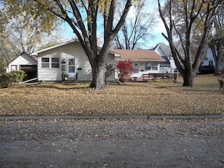 1115-1115 1/2 15th St, Manson, IA 50563