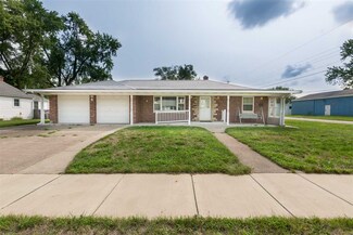 1526 Okema St, Elkhart, IN 46516