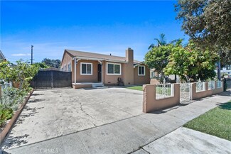 1650 W Brook St, Santa Ana, CA 92703