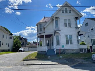 17 Belmont St, Lowell, MA 01851